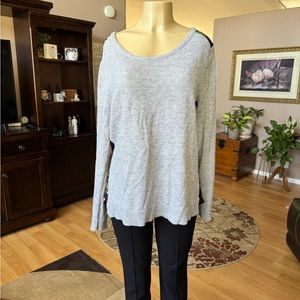 Madison Lily long sleeve sweater/blouse-size L